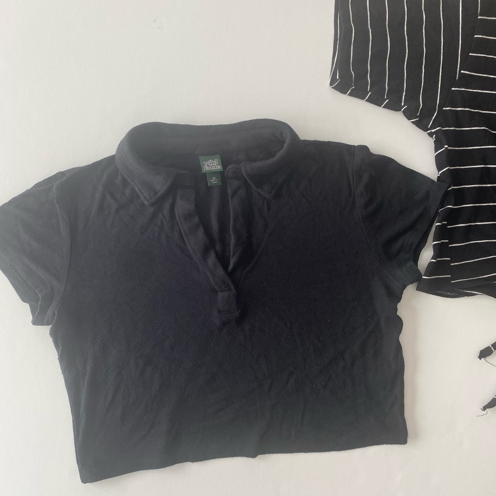 CROP TOP BUNDLE BLACK & WHITE FOREVER 21 SMALL & WILD FABLE BLACK EXTRA SMALL - Picture 4 of 7